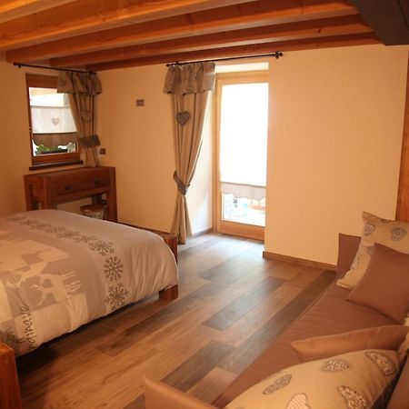 Mi Casa Tu Casa Bed & Breakfast Брусон Екстериор снимка