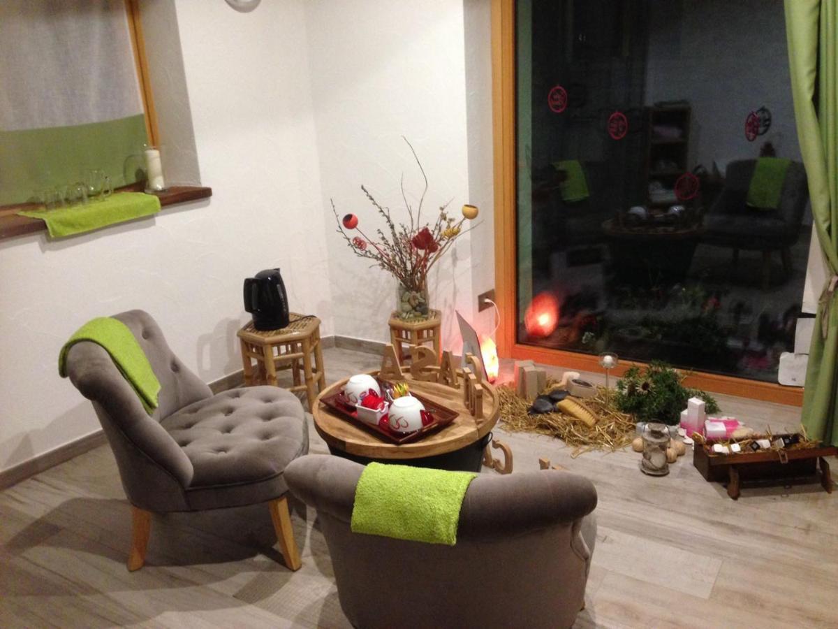 Mi Casa Tu Casa Bed & Breakfast Брусон Екстериор снимка